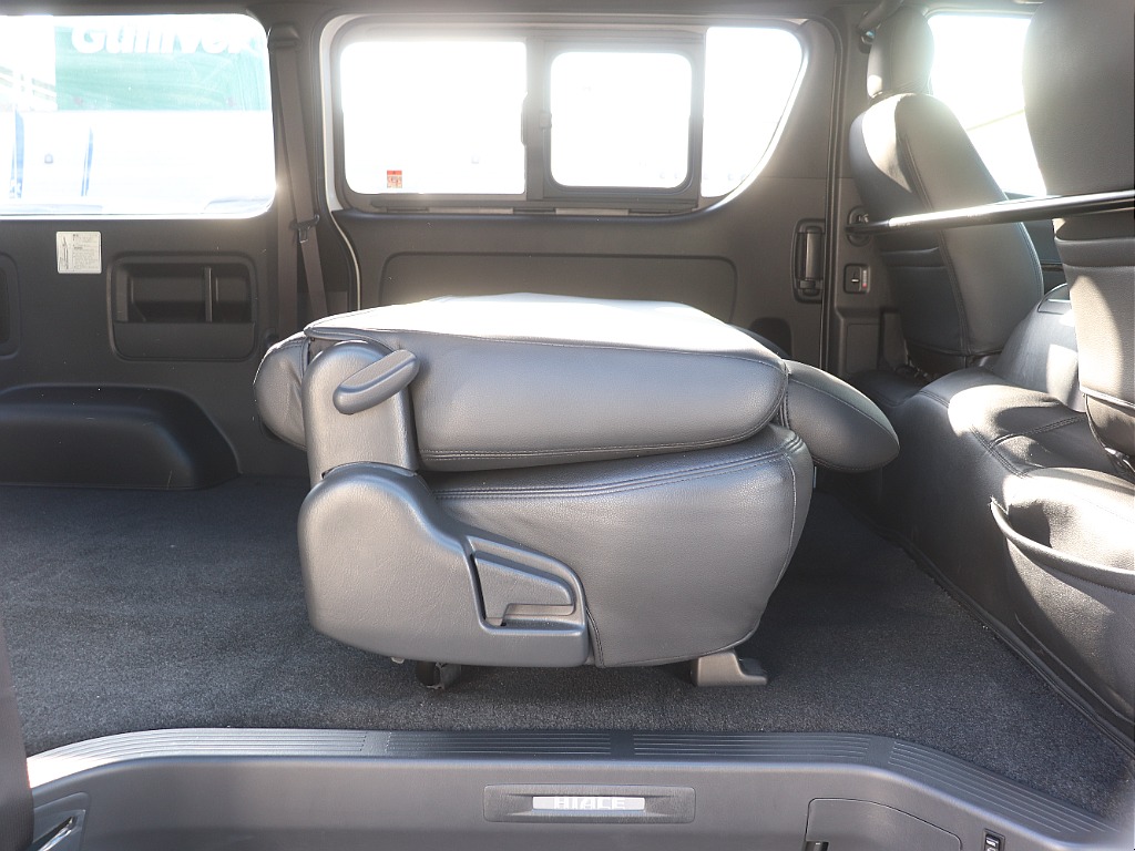 トヨタ ハイエースバン(20枚目)