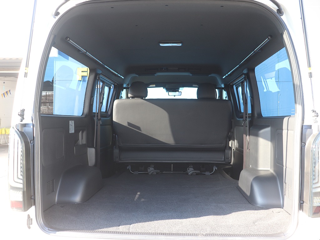 トヨタ ハイエースバン(22枚目)