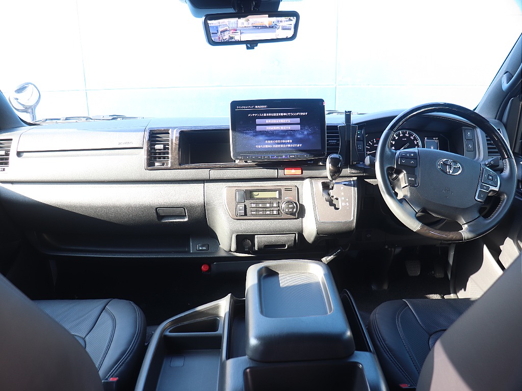 トヨタ ハイエースバン(26枚目)