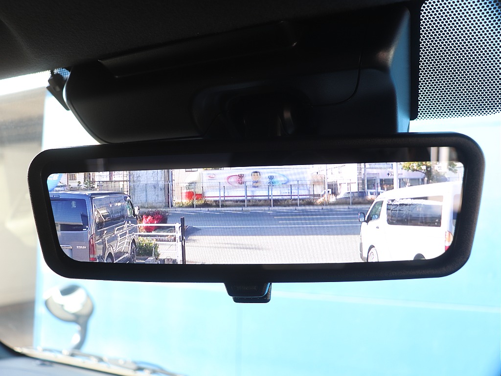 トヨタ ハイエースバン(30枚目)