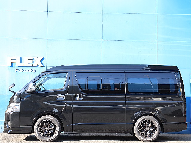 車高は1.5インチローダウン施工済みで日々の乗り降りスムーズに！