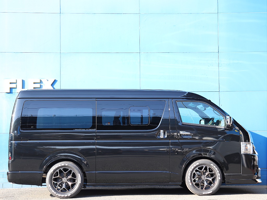 バンタイプなので両サイドスライドドア！