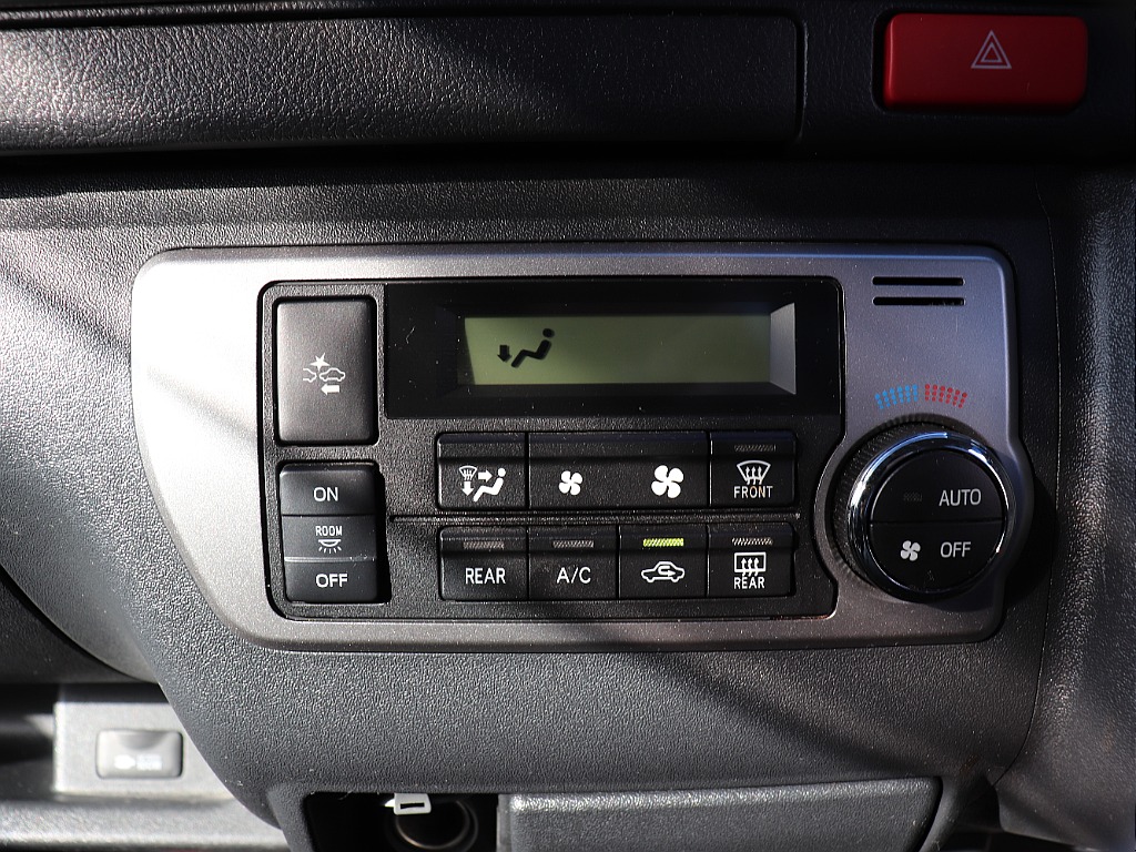 ハイエースの事なら専門店のフレックス福岡店へ！　現金を減らしにくいローン購入や、経費が使える法人様にぴったりのリースなどハイエースライフを始めるお手伝いを致します！