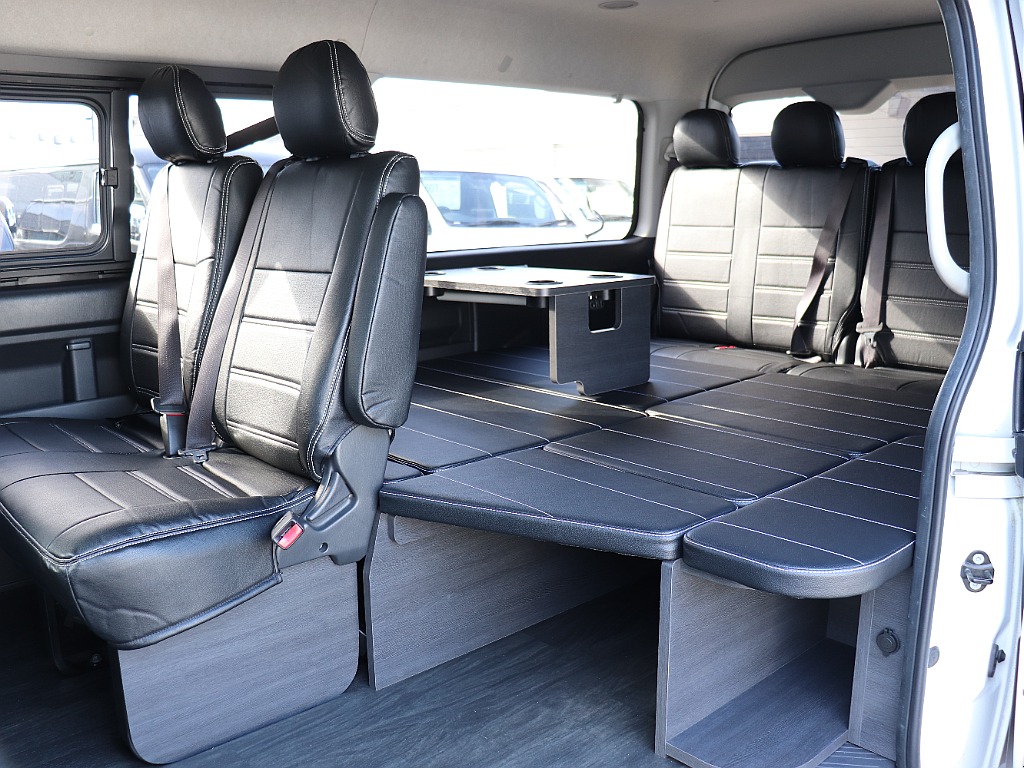 ハイエースの事なら専門店のフレックス福岡店へ！　現金を減らしにくいローン購入や、経費が使える法人様にぴったりのリースなどハイエースライフを始めるお手伝いを致します！