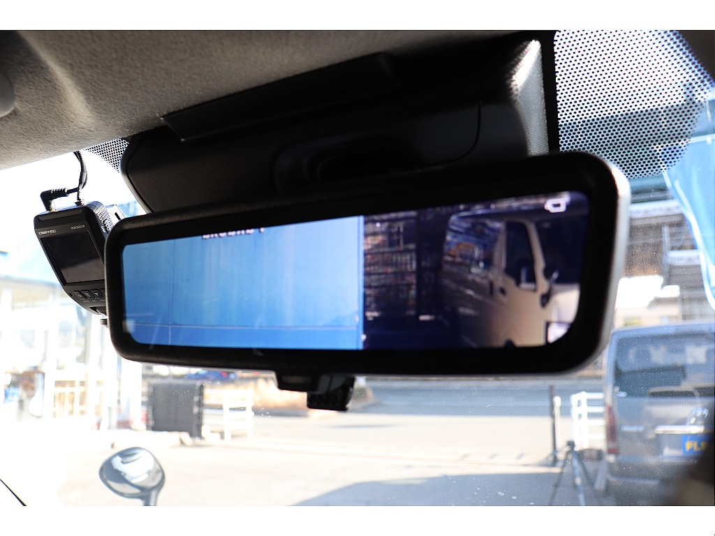 トヨタ ハイエース(34枚目)