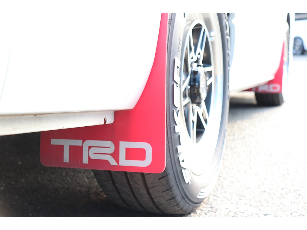 トヨタ ハイエース(6枚目)