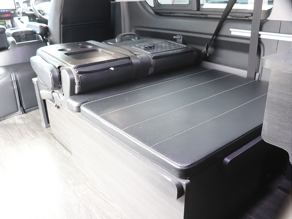 トヨタ ハイエース(16枚目)