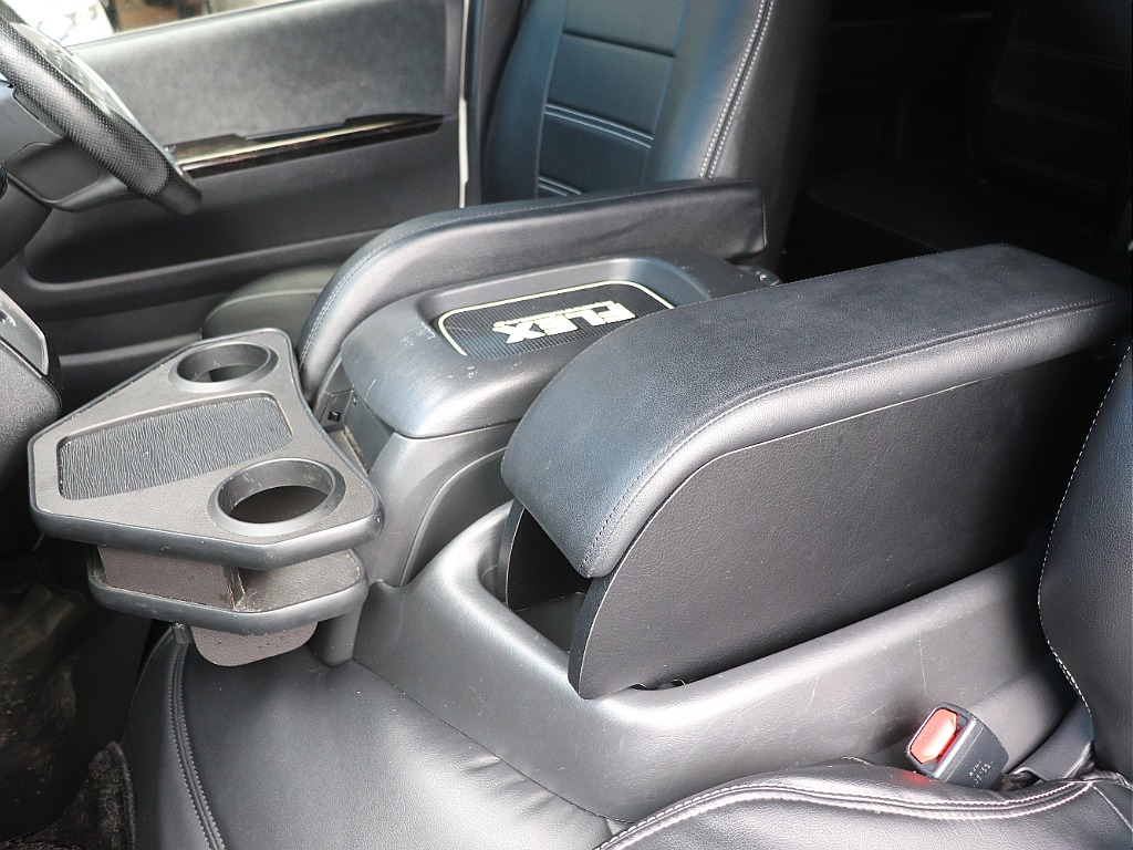 トヨタ ハイエース(27枚目)