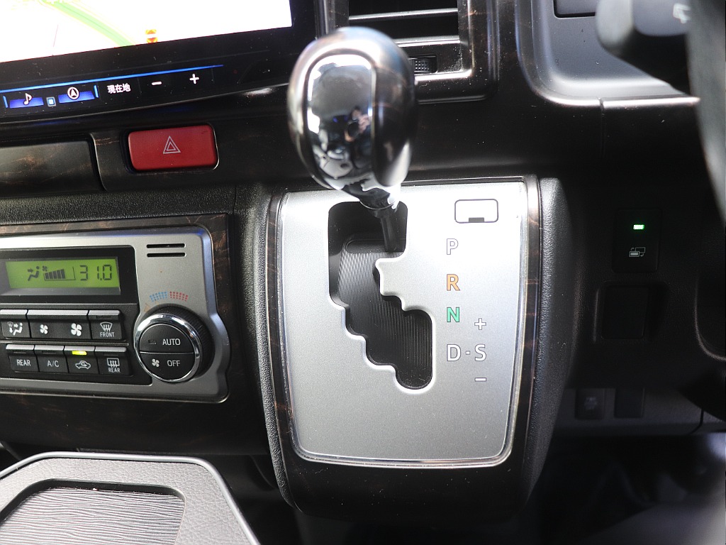 トヨタ ハイエース(30枚目)