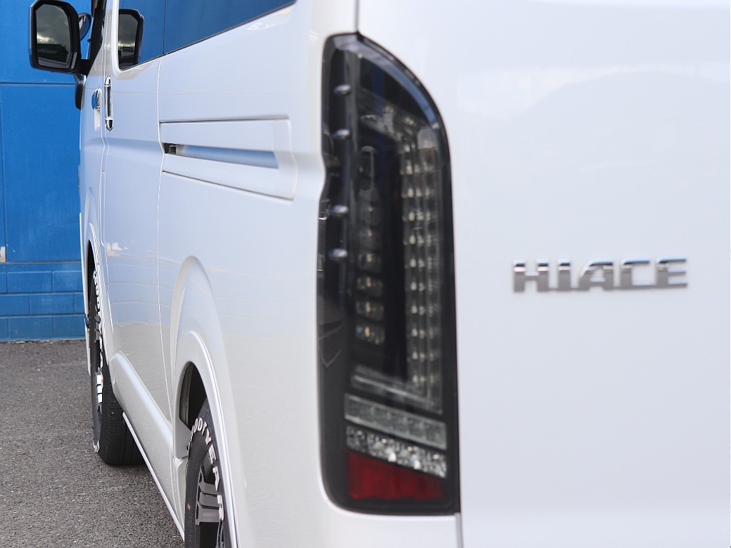 トヨタ ハイエース(5枚目)