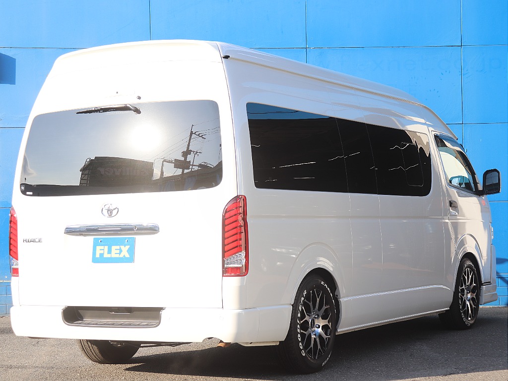 ハイエースの事なら専門店のフレックス福岡店へ！　現金を減らしにくいローン購入や、経費が使える法人様にぴったりのリースなどハイエースライフを始めるお手伝いをいたします！