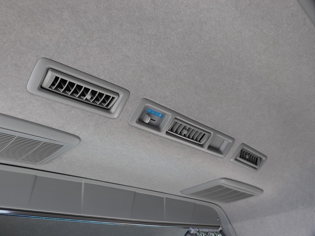 ハイエースの事なら専門店のフレックス福岡店へ！　現金を減らしにくいローン購入や、経費が使える法人様にぴったりのリースなどハイエースライフを始めるお手伝いをいたします！