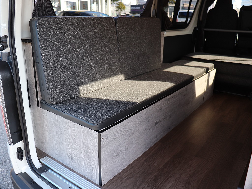 トヨタ ハイエースバン(16枚目)