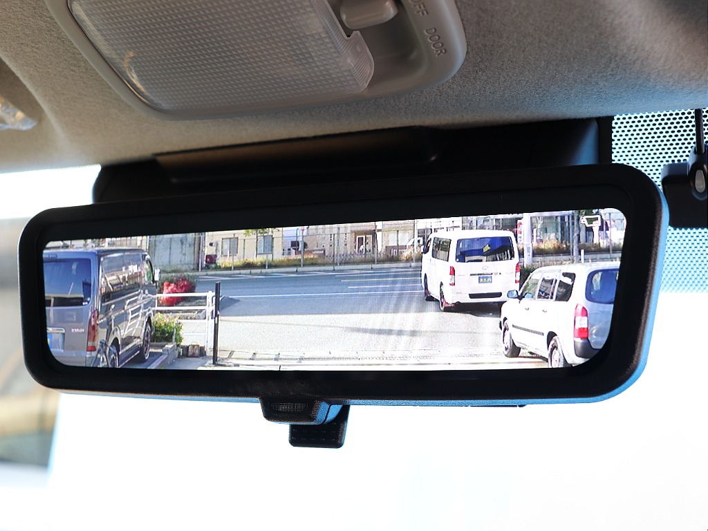 トヨタ ハイエースバン(28枚目)