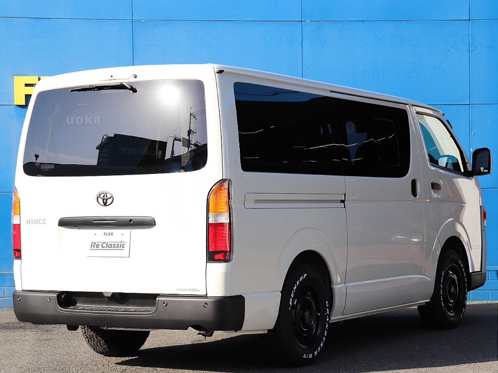トヨタ ハイエースバン(7枚目)