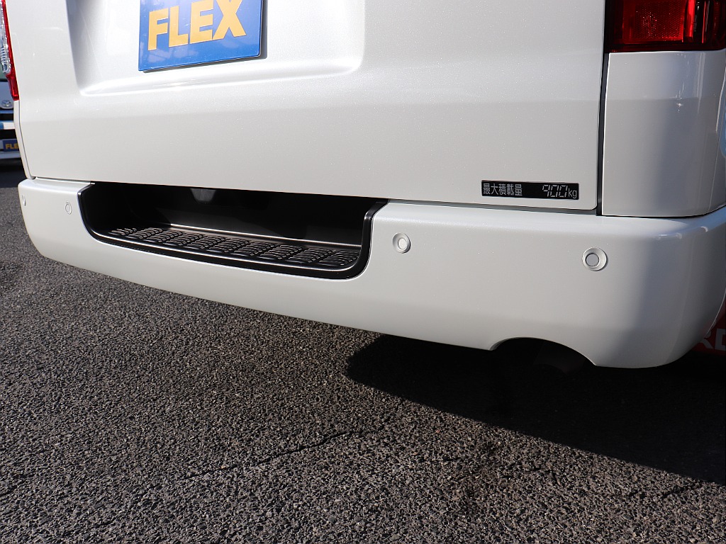 トヨタ ハイエースバン(14枚目)