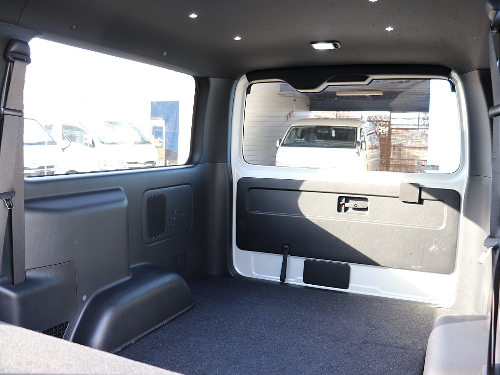 トヨタ ハイエースバン(22枚目)