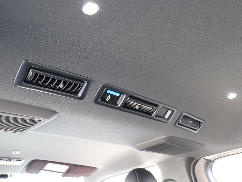 トヨタ ハイエースバン(37枚目)