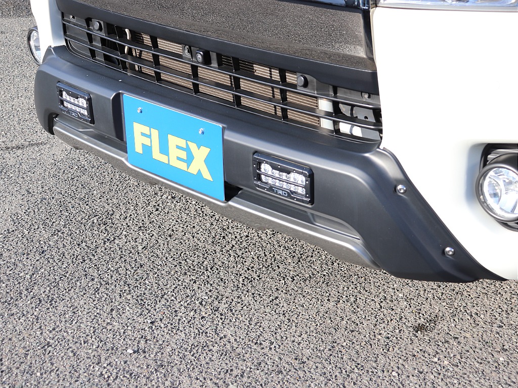 トヨタ ハイエースバン(6枚目)