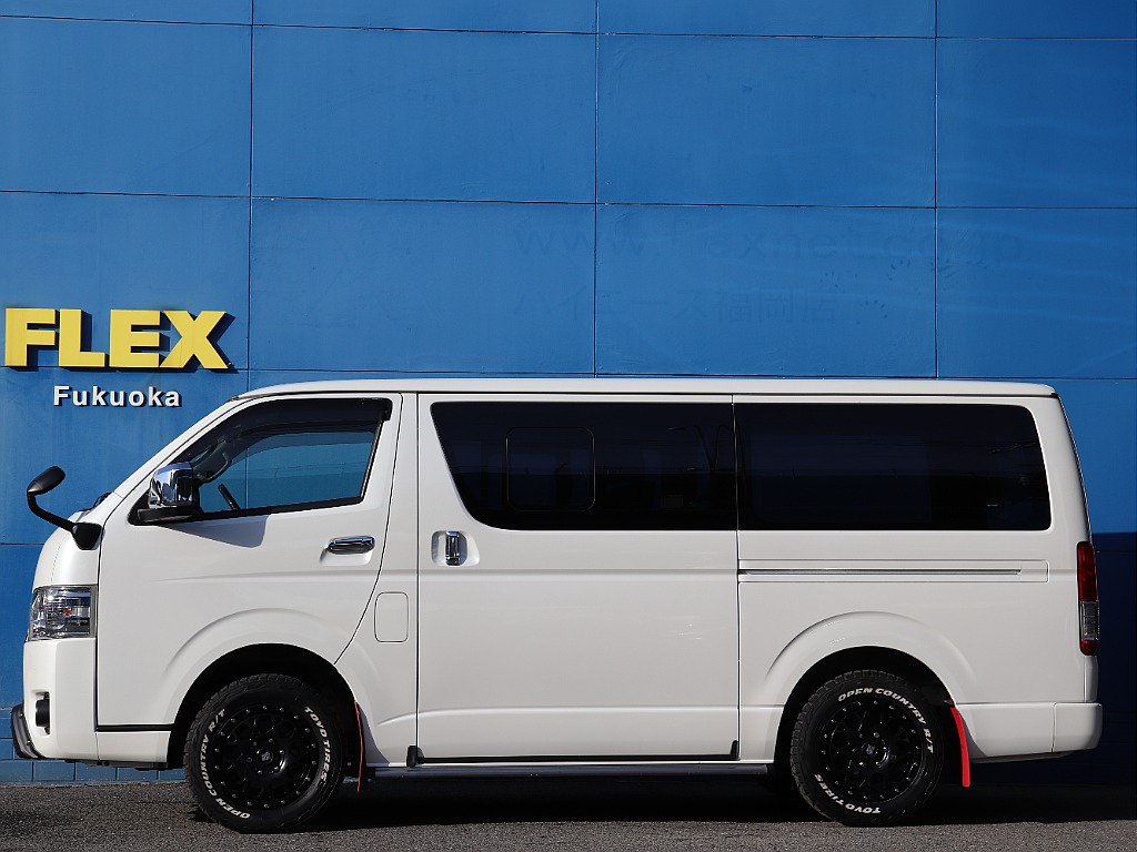 トヨタ ハイエースバン(10枚目)
