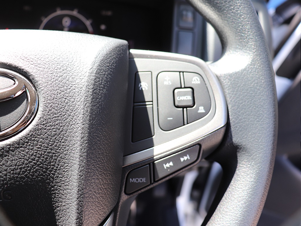 ハイエースの事なら専門店のフレックス福岡店へ！　現金を減らしにくいローン購入や、経費が使える法人様にぴったりのリースなどハイエースライフを始めるお手伝いをいたします！