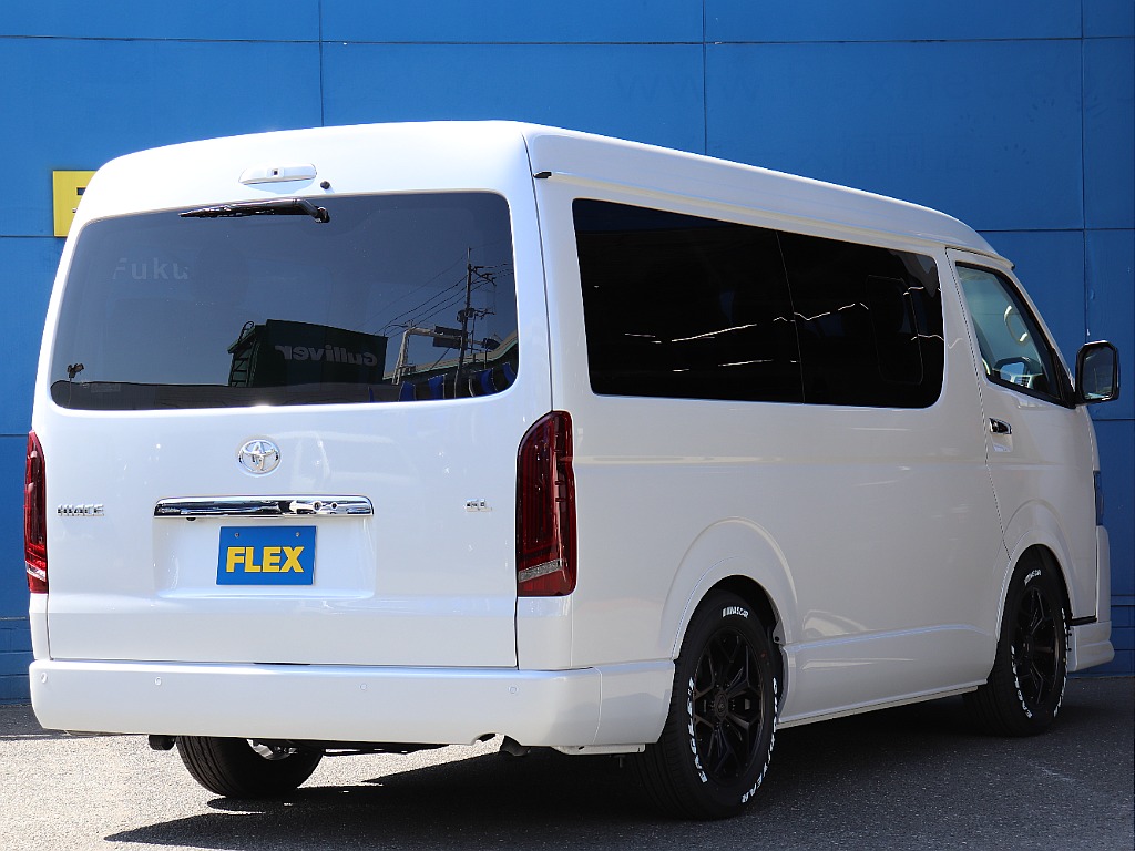 ハイエースの事なら専門店のフレックス福岡店へ！　現金を減らしにくいローン購入や、経費が使える法人様にぴったりのリースなどハイエースライフを始めるお手伝いをいたします！