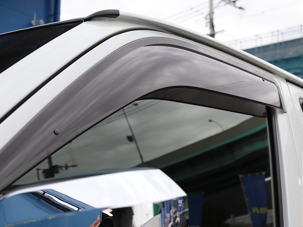 ハイエースの事なら専門店のフレックス福岡店へ！　現金を減らしにくいローン購入や、経費が使える法人様にぴったりのリースなどハイエースライフを始めるお手伝いをいたします！