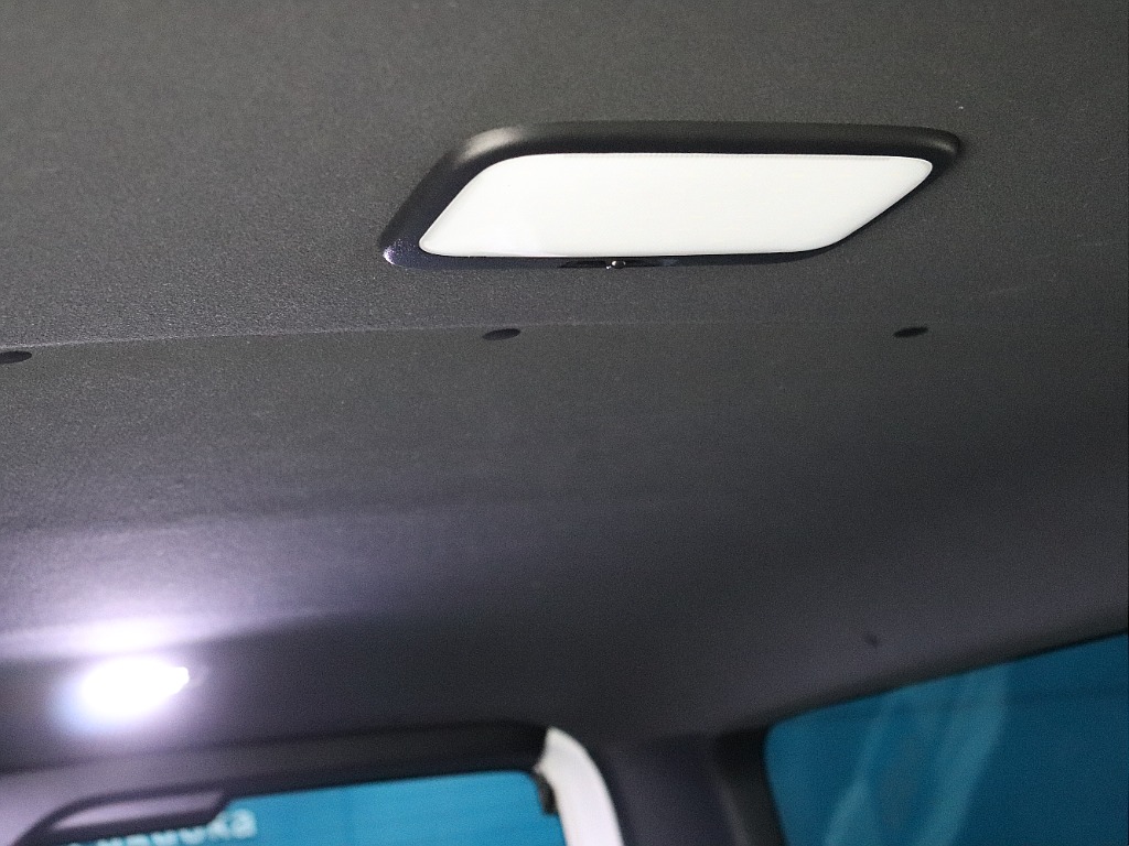 ハイエースの事なら専門店のフレックス福岡店へ！　現金を減らしにくいローン購入や、経費が使える法人様にぴったりのリースなどハイエースライフを始めるお手伝いをいたします！