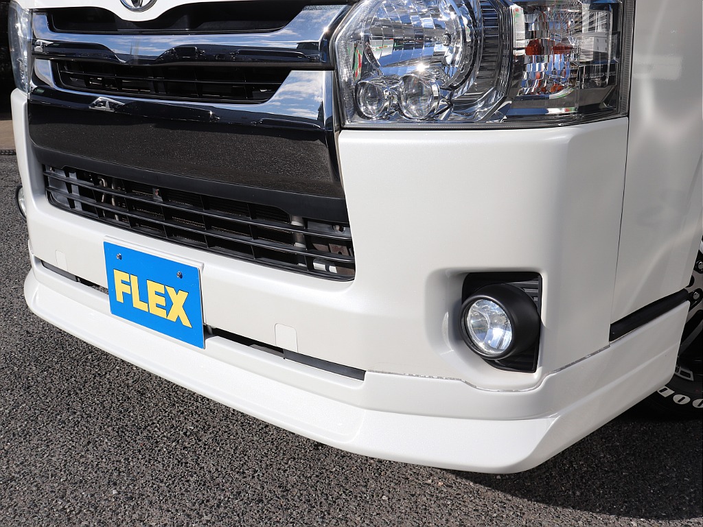 FLEXカスタムパーツを装着しフェイス周りをスタイリッシュに！