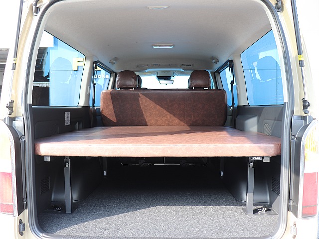 置くだけで、快適な寝室に代わるKnotレコードベッドキット！