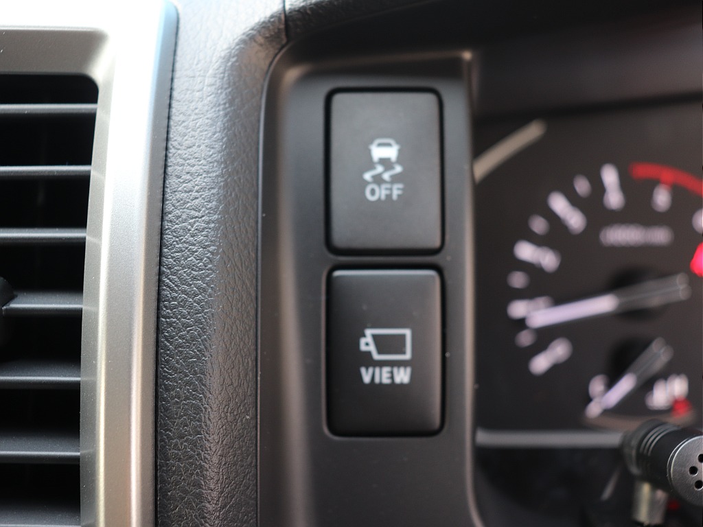 ハイエースの事なら専門店のフレックス福岡店へ！　現金を減らしにくいローン購入や、経費が使える法人様にぴったりのリースなどハイエースライフを始めるお手伝いをいたします！