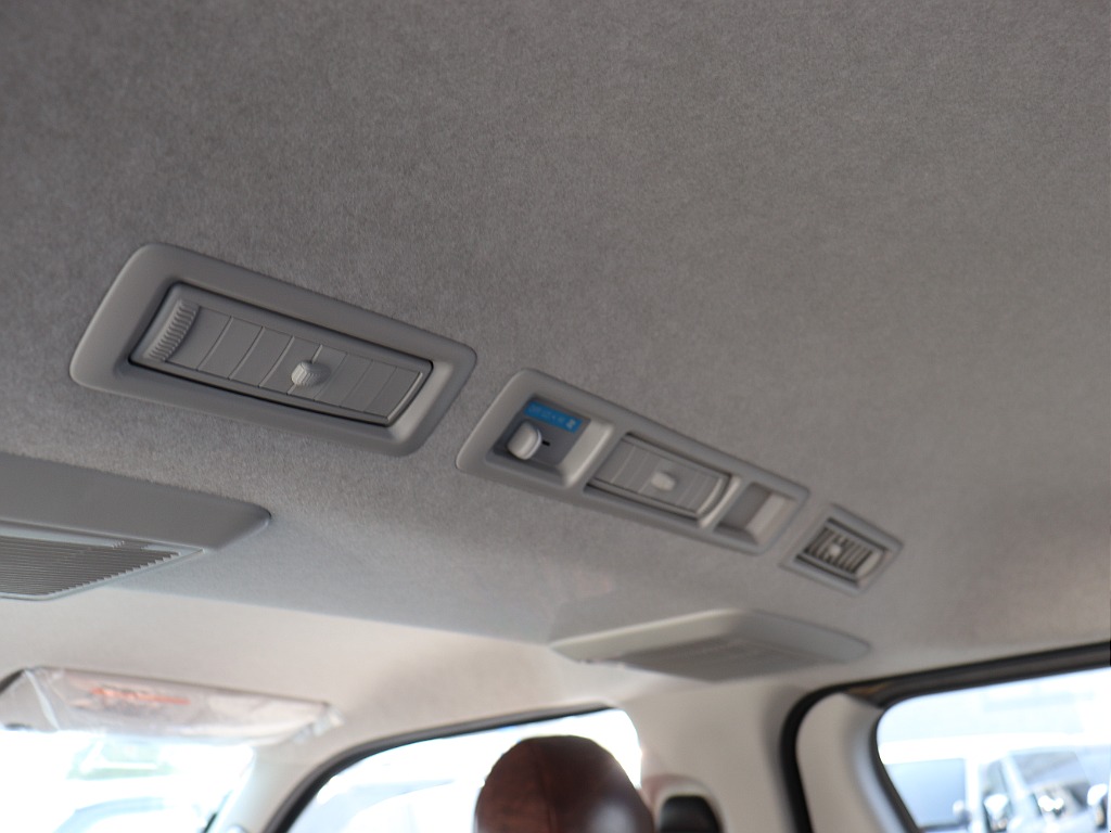 ハイエースの事なら専門店のフレックス福岡店へ！　現金を減らしにくいローン購入や、経費が使える法人様にぴったりのリースなどハイエースライフを始めるお手伝いをいたします！