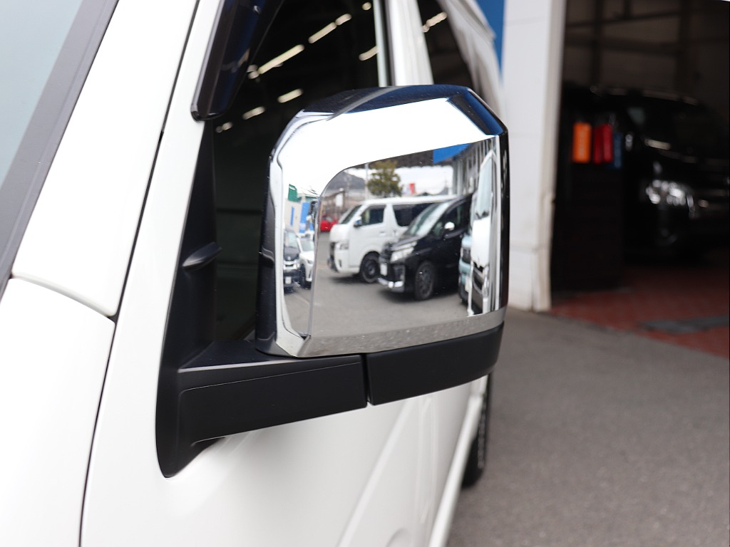 ハイエースの事なら専門店のフレックス福岡店へ！　現金を減らしにくいローン購入や、経費が使える法人様にぴったりのリースなどハイエースライフを始めるお手伝いをいたします！