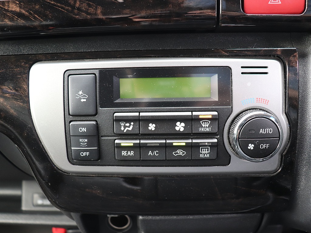 ハイエースの事なら専門店のフレックス福岡店へ！　現金を減らしにくいローン購入や、経費が使える法人様にぴったりのリースなどハイエースライフを始めるお手伝いをいたします！