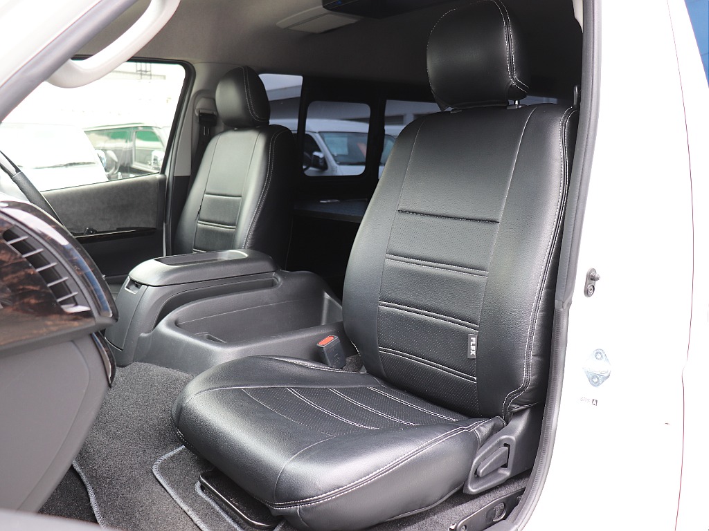 ハイエースの事なら専門店のフレックス福岡店へ！　現金を減らしにくいローン購入や、経費が使える法人様にぴったりのリースなどハイエースライフを始めるお手伝いをいたします！