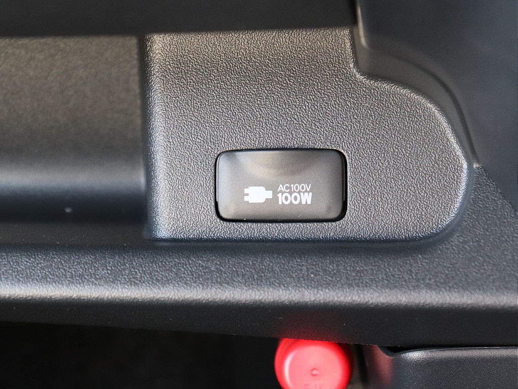 トヨタ ハイエース(16枚目)