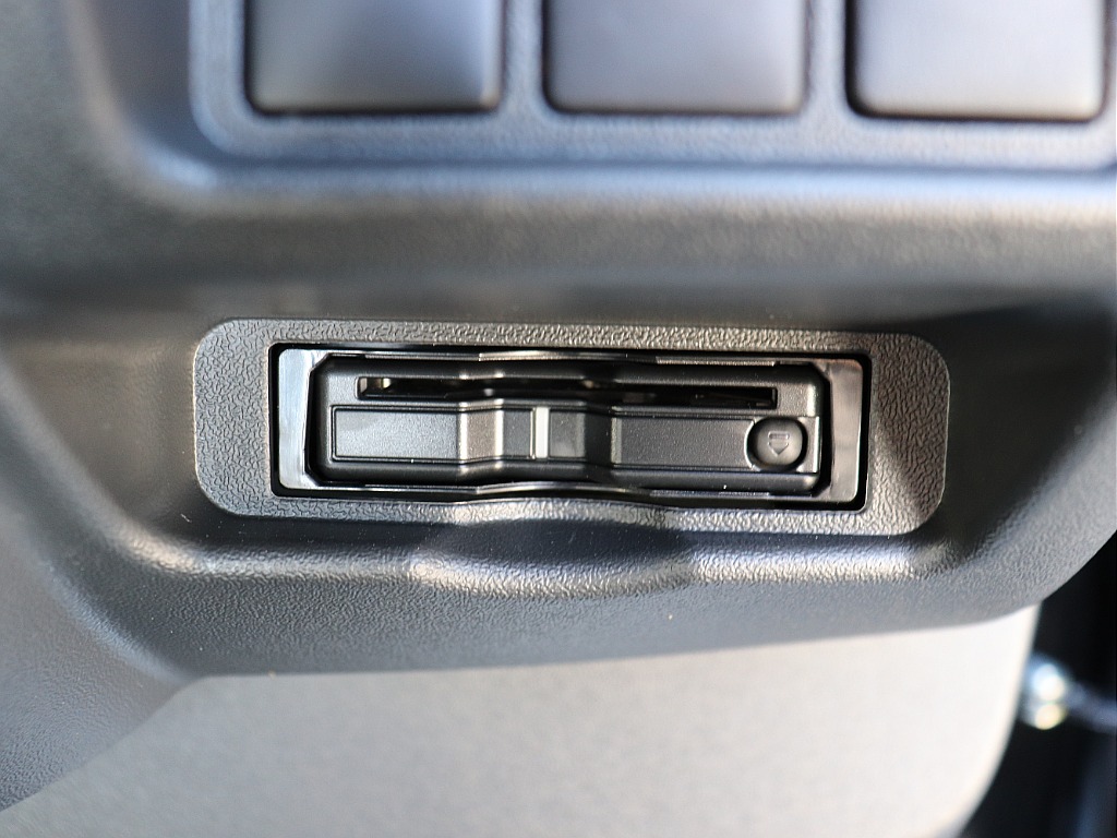 トヨタ ハイエース(18枚目)