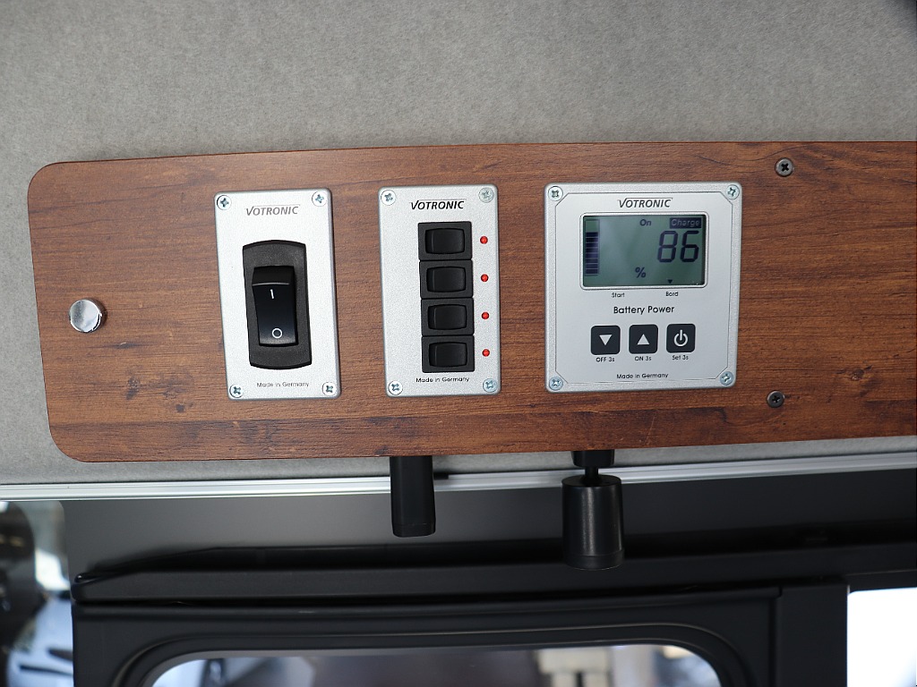 ハイエースの事なら専門店のフレックス福岡店へ！　現金を減らしにくいローン購入や、経費が使える法人様にぴったりのリースなどハイエースライフを始めるお手伝いをいたします！