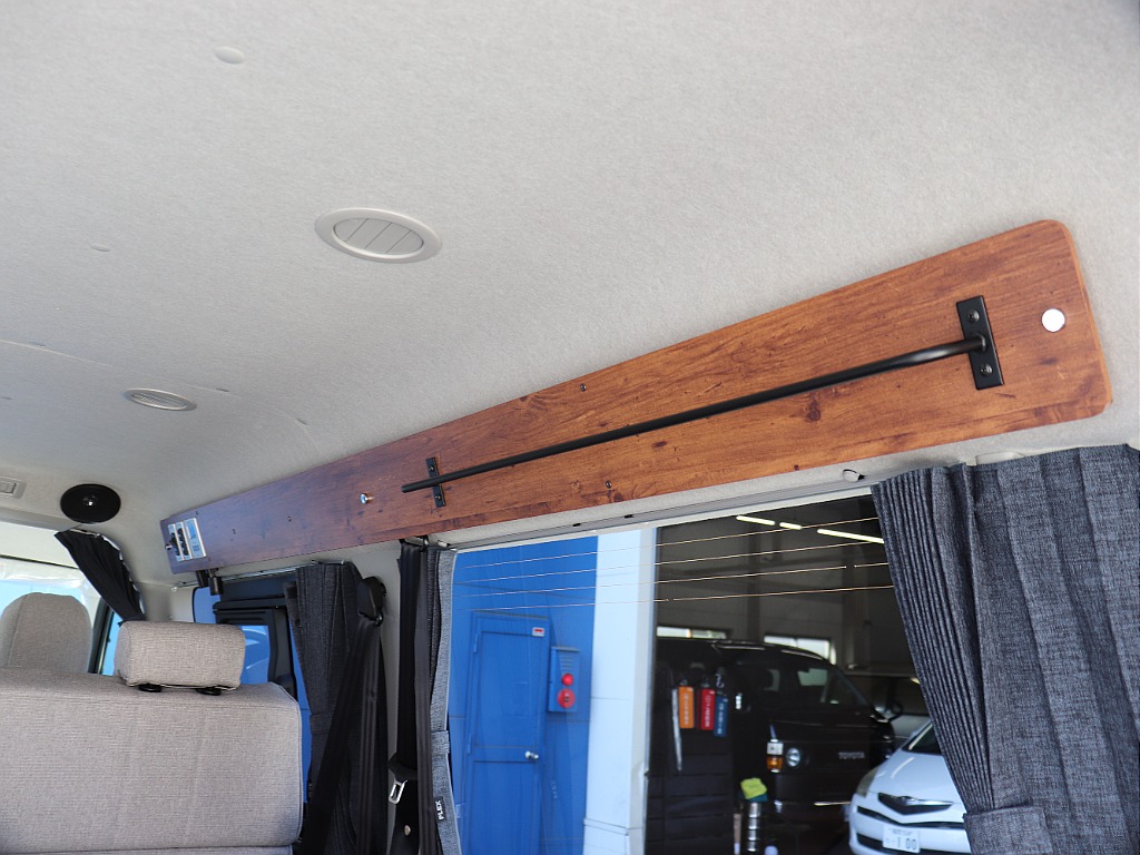 ハイエースの事なら専門店のフレックス福岡店へ！　現金を減らしにくいローン購入や、経費が使える法人様にぴったりのリースなどハイエースライフを始めるお手伝いをいたします！