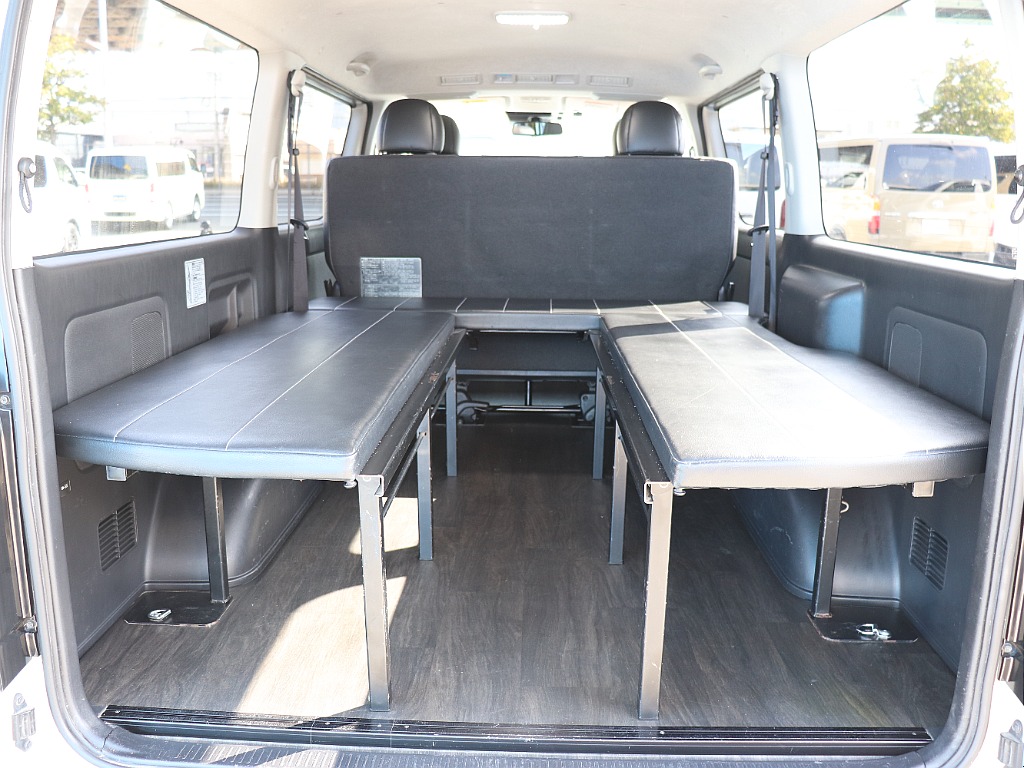 トヨタ ハイエースバン(18枚目)