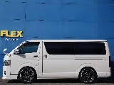 トヨタ ハイエースバン(6枚目)