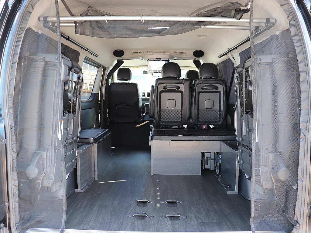 トヨタ ハイエース(2枚目)