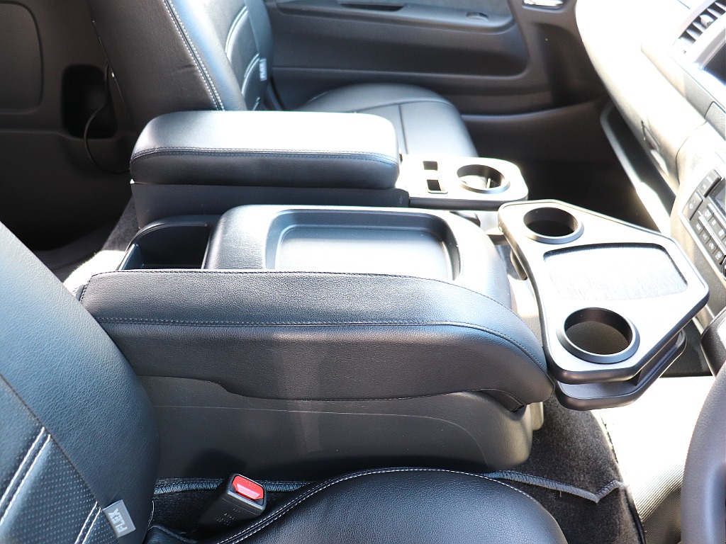 ハイエースの事なら専門店のフレックス福岡店へ！　現金を減らしにくいローン購入や、経費が使える法人様にぴったりのリースなどハイエースライフを始めるお手伝いを致します！