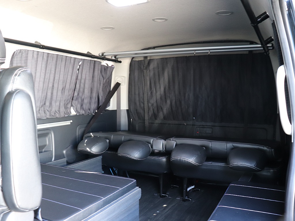 ハイエースの事なら専門店のフレックス福岡店へ！　現金を減らしにくいローン購入や、経費が使える法人様にぴったりのリースなどハイエースライフを始めるお手伝いを致します！