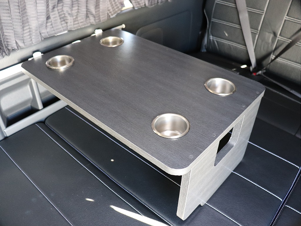 ハイエースの事なら専門店のフレックス福岡店へ！　現金を減らしにくいローン購入や、経費が使える法人様にぴったりのリースなどハイエースライフを始めるお手伝いを致します！