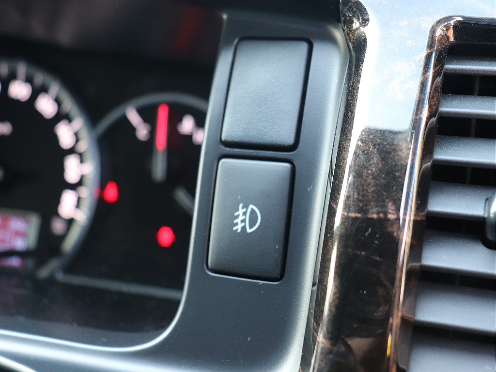 ハイエースの事なら専門店のフレックス福岡店へ！　現金を減らしにくいローン購入や、経費が使える法人様にぴったりのリースなどハイエースライフを始めるお手伝いをいたします！