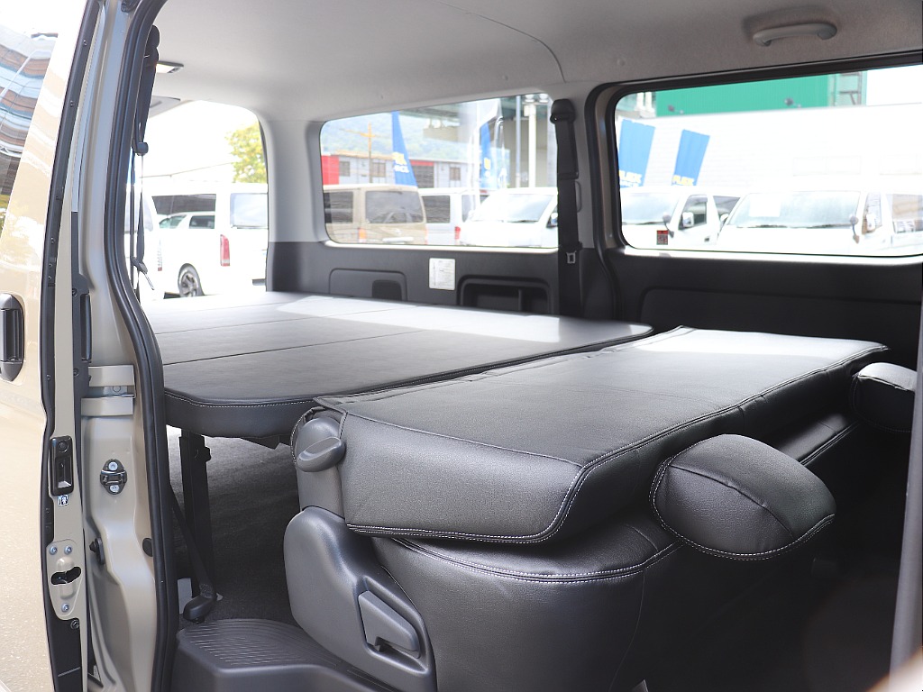 2列目シートを倒す事によってより広いスペースを確保できます