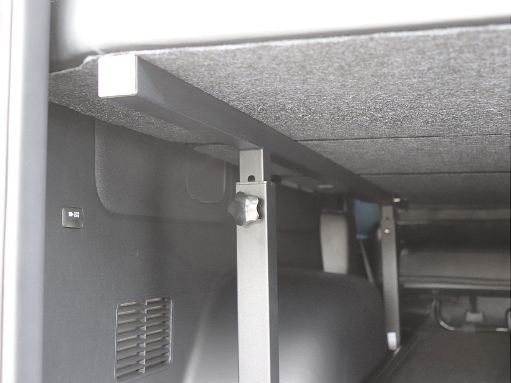 ハイエースの事なら専門店のフレックス福岡店へ！　現金を減らしにくいローン購入や、経費が使える法人様にぴったりのリースなどハイエースライフを始めるお手伝いをいたします！