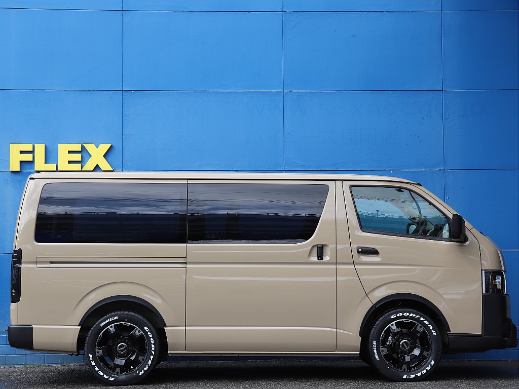 アースカラー×ブラックで見せる上質カスタム！