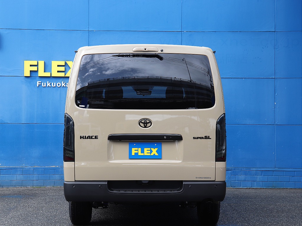 ハイエースの事なら専門店のフレックス福岡店へ！　現金を減らしにくいローン購入や、経費が使える法人様にぴったりのリースなどハイエースライフを始めるお手伝いをいたします！